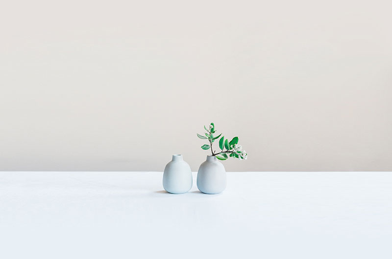 Auto Service Simple Vase